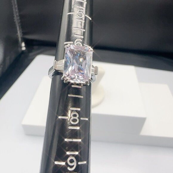 Sterling Silver Tone Cubic Zirconia Ring Size 7 - Picture 9 of 9